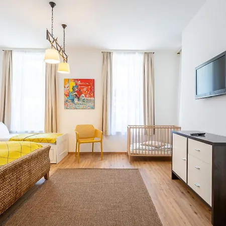 Apartmán Art Mutters - *